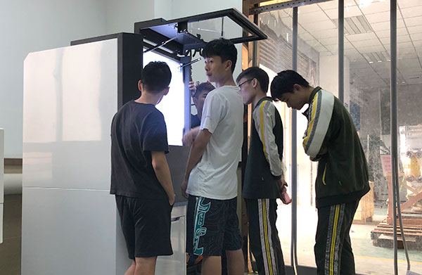玉鼎隨著數控玉石雕刻機技術成熟，下一個發展